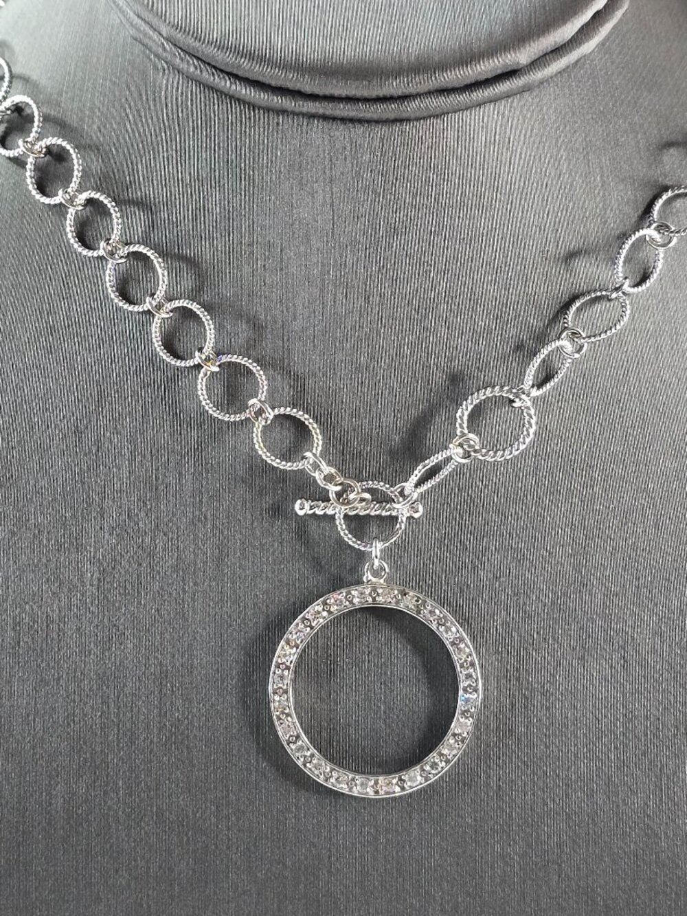 Womens Sterling Silver Modernist CZ Eternity Circle Necklace 18.6g E3073